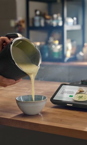int_master-en_thermomix_tm7-launch_Functionality_Photos_Lifestyle_D3_0914_9x16